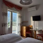 Hotel Lux