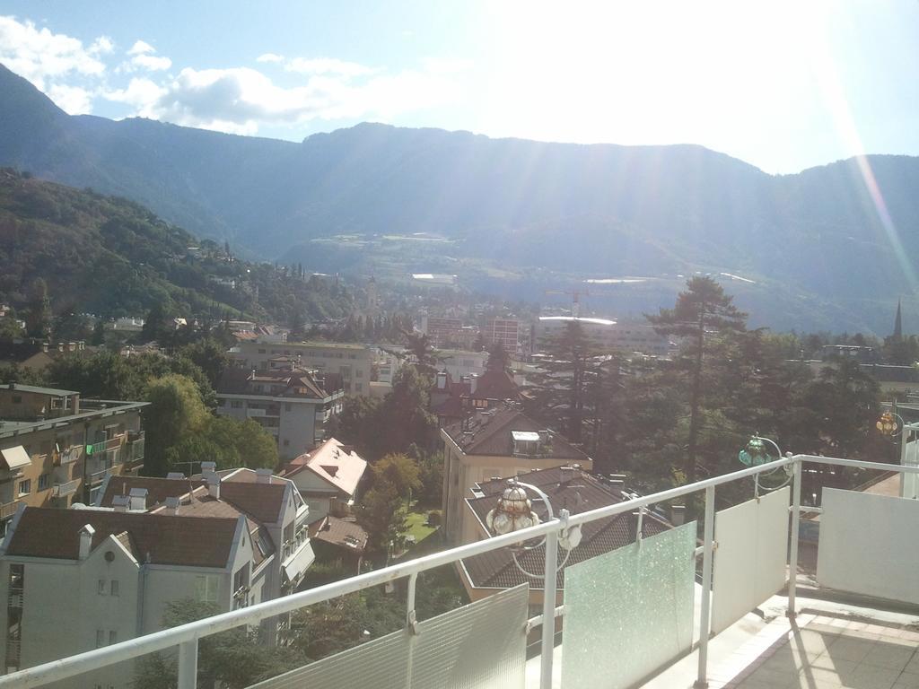 Lux 3*