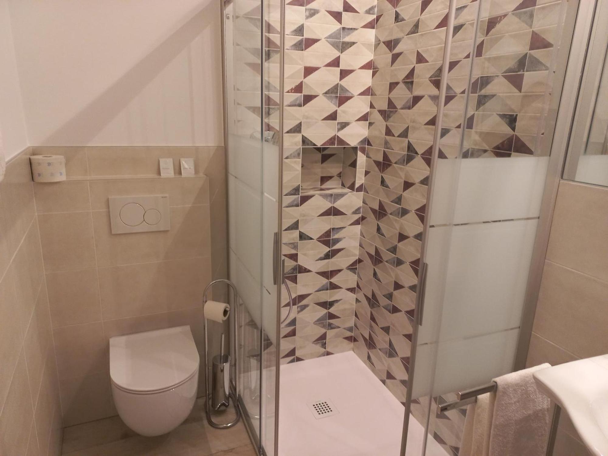 Lux 3*
