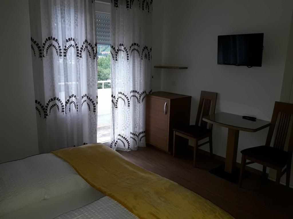 Hotel Lux 3*
